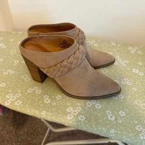 Target universal thread pointed toe suede clogs